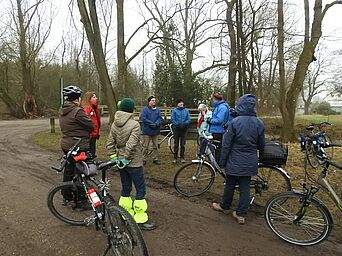 Erste Infos im Obstgarten